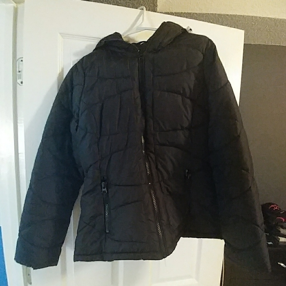 Black puffer coat, size M